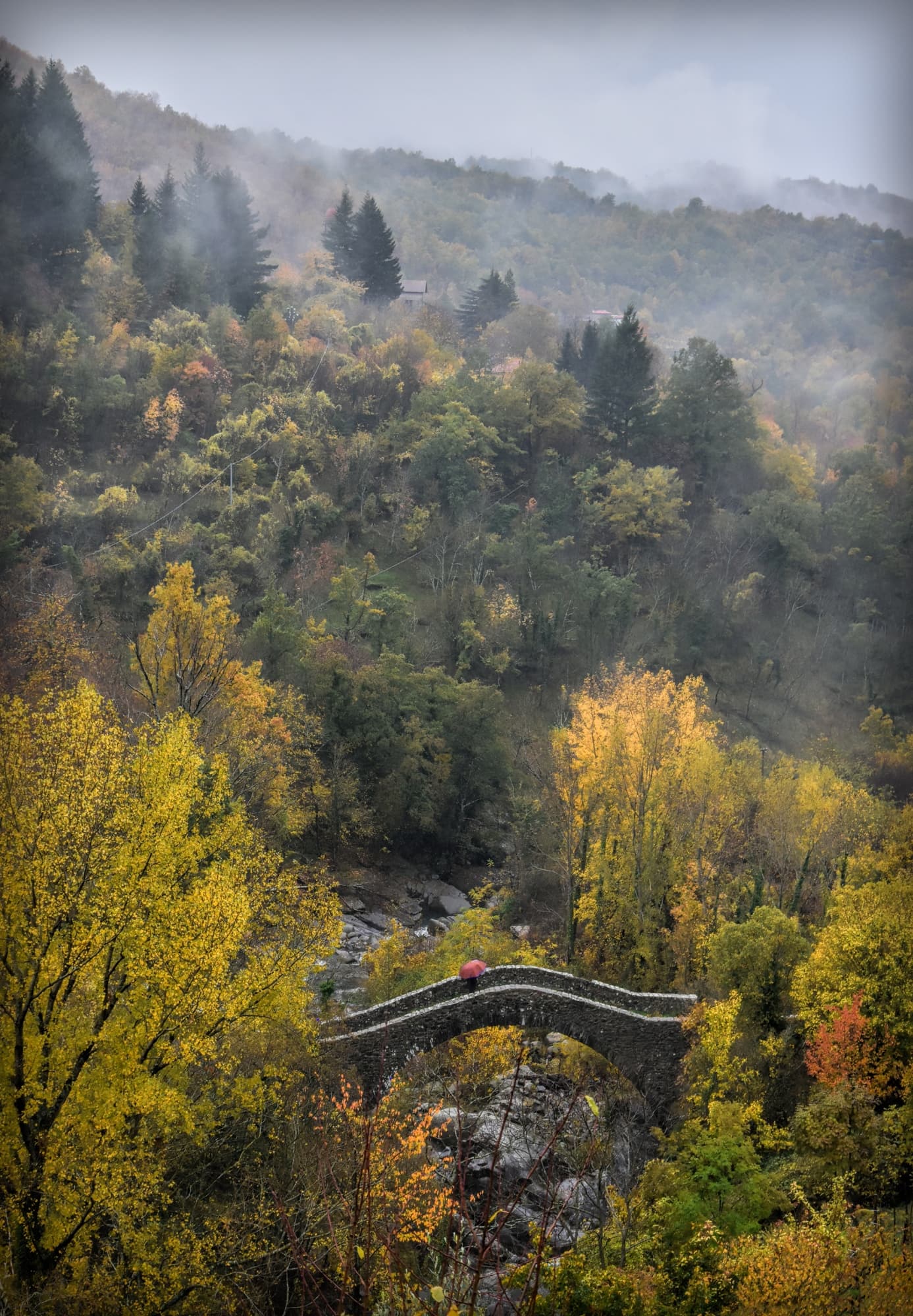 Ponte della valle oscura, visto dall'alto