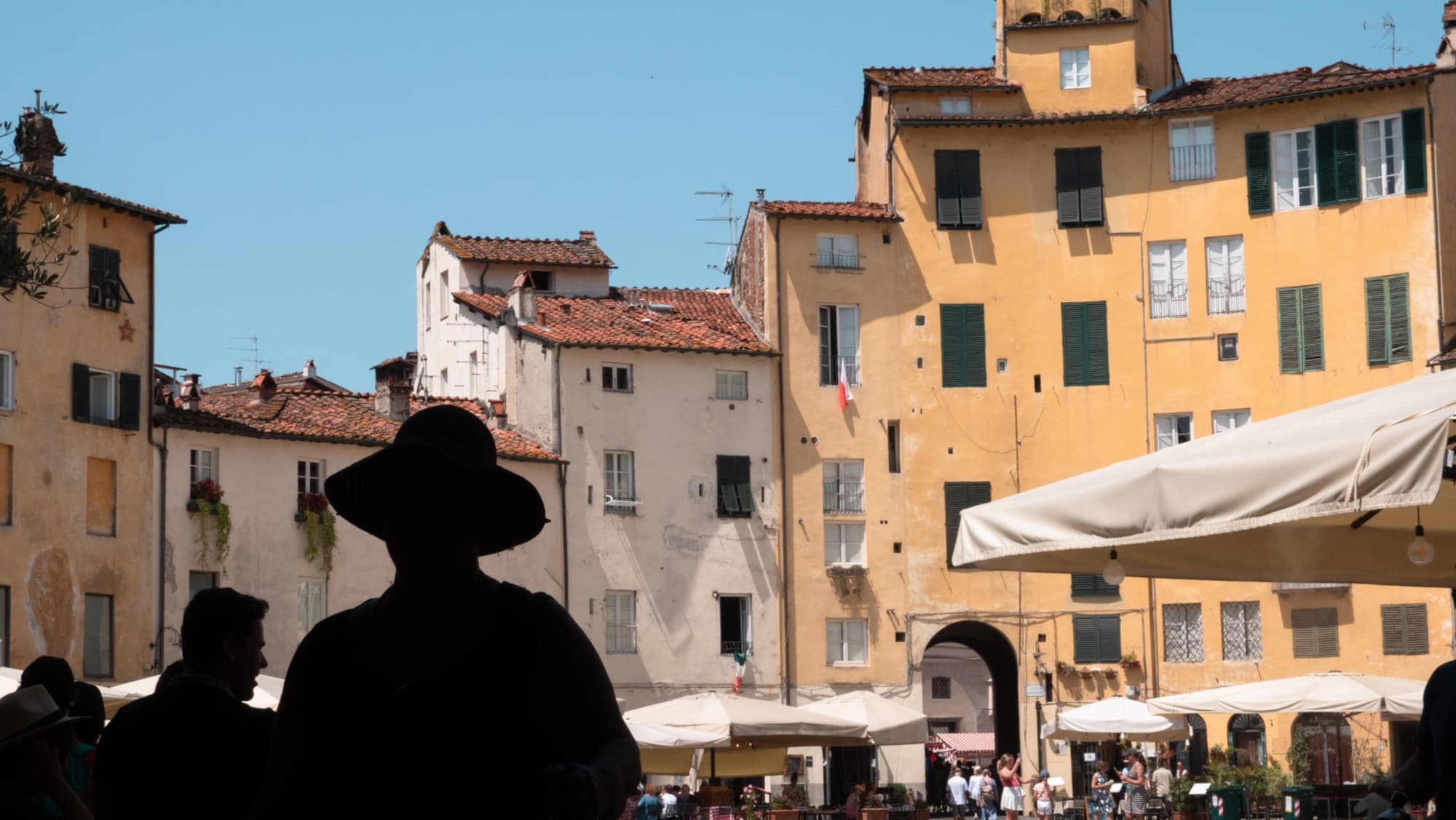 Escursione a Lucca e Pisa con ingresso alla Torre Pendente con partenza da Livorno