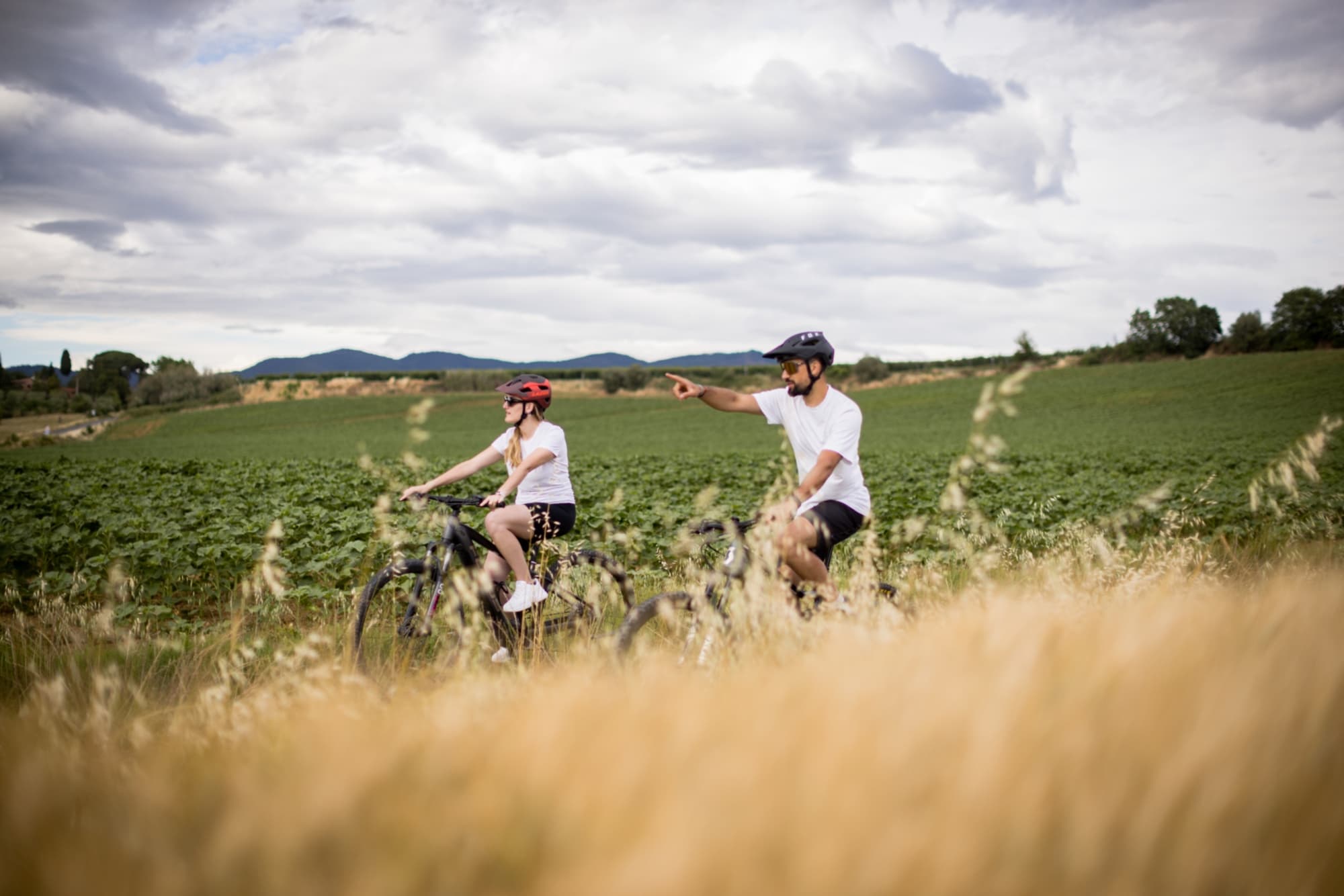 Tour panoramico in eBike lungo percorsi ricchi di storia sulle colline della Valdichiana