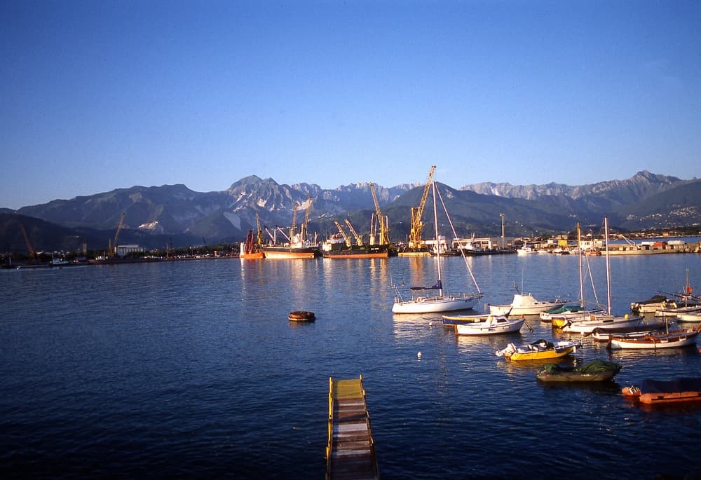 Vista su Marina di Carrara