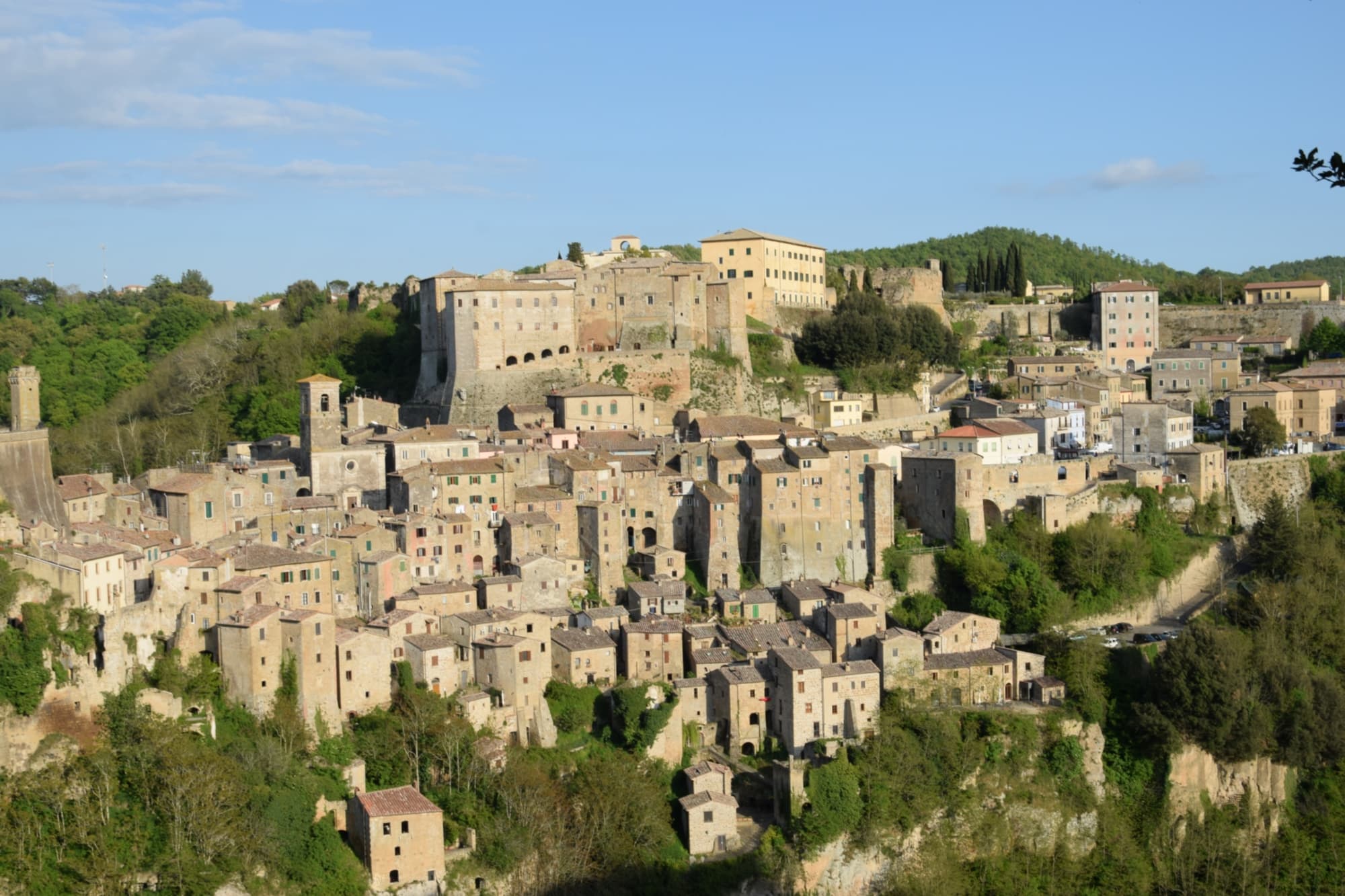 Il borgo di Sorano in Toscana