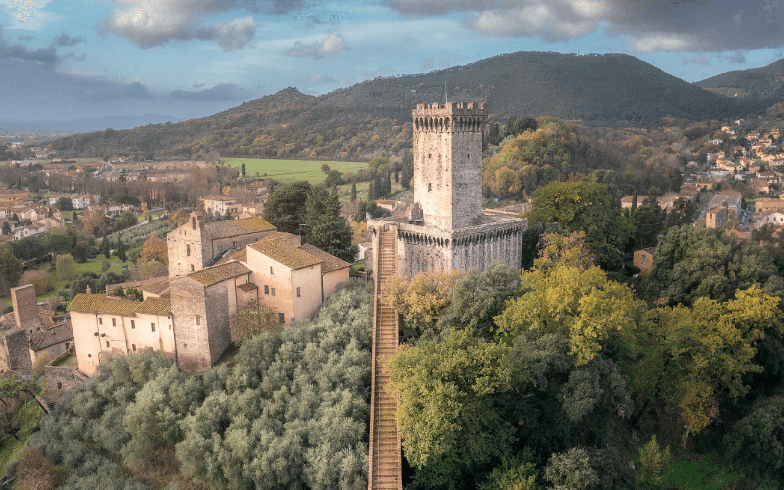 Vicopisano - Rocca del Brunelleschi von oben