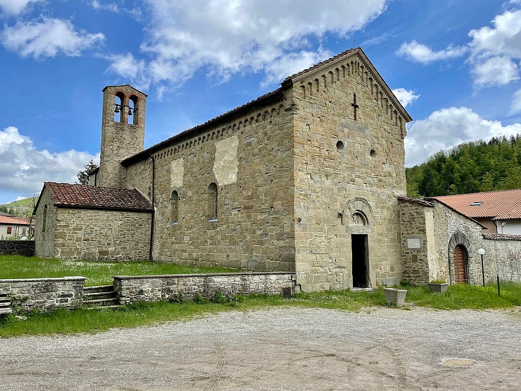 Badia di Montepiano, esterno