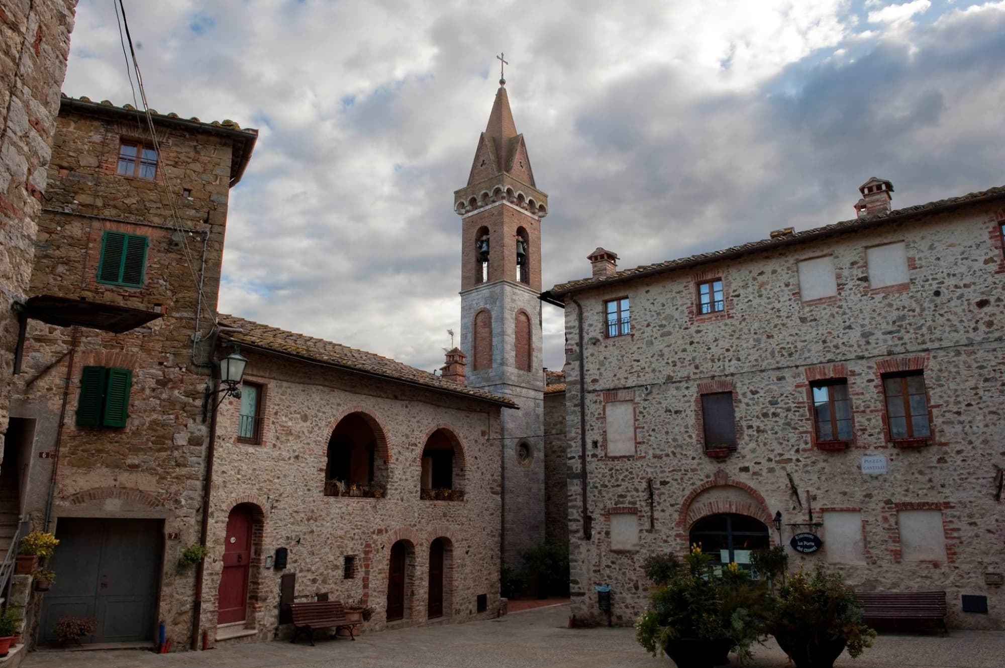 Borgo di San Gusmè