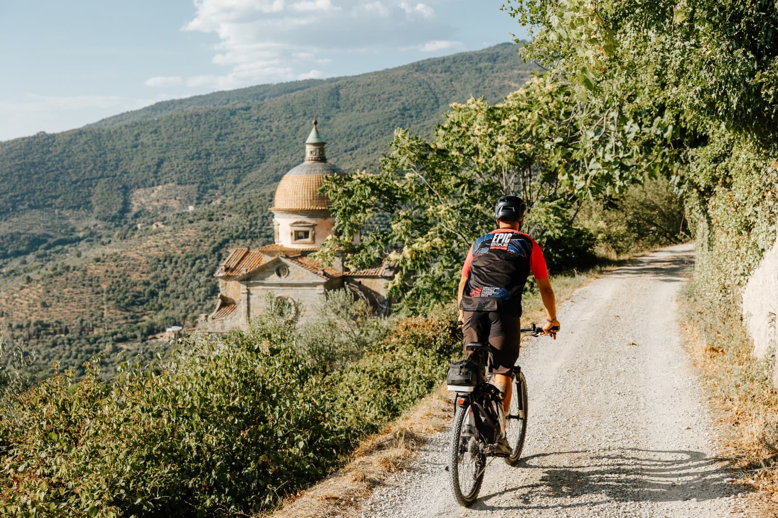 Tour in e-bike al tramonto a Cortona con pizza
