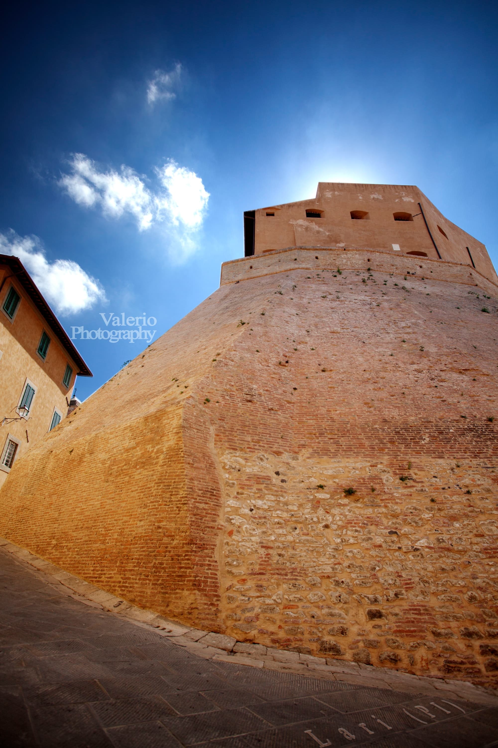 castello-lari