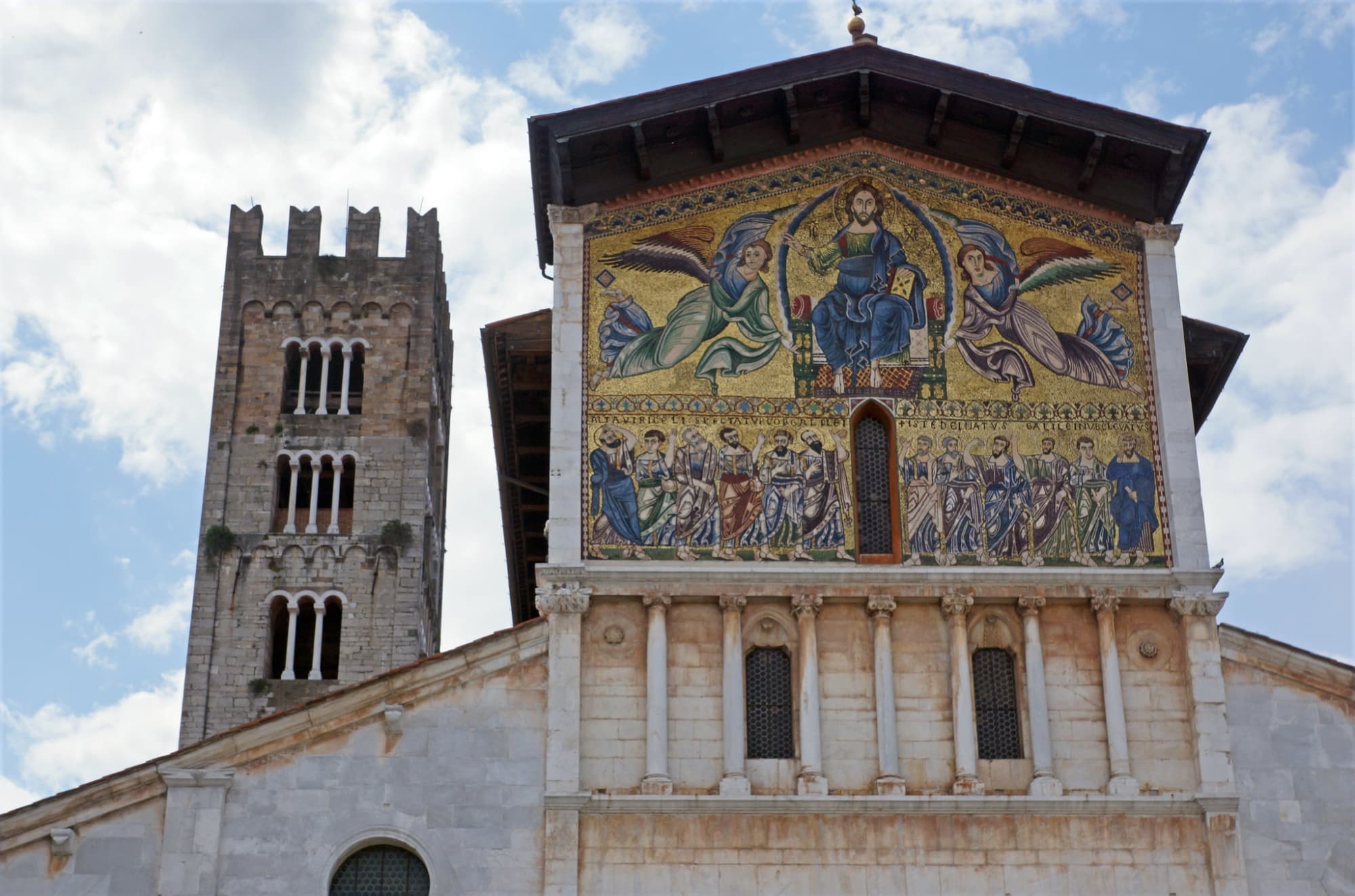 Facciata della Basilica di San Frediano, Lucca