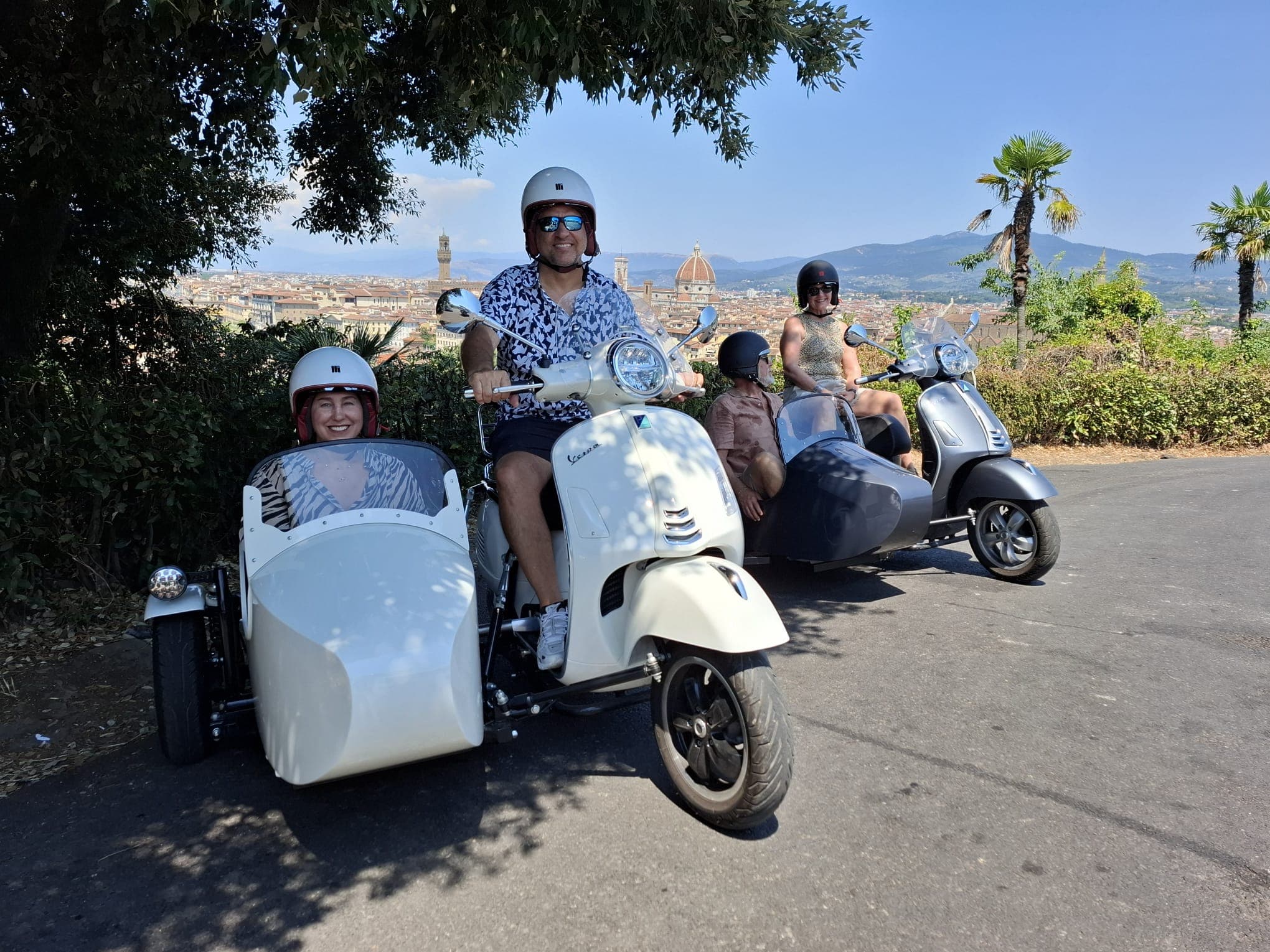 Panoramic Tour of Florence in Vespa Sidecar with Driver