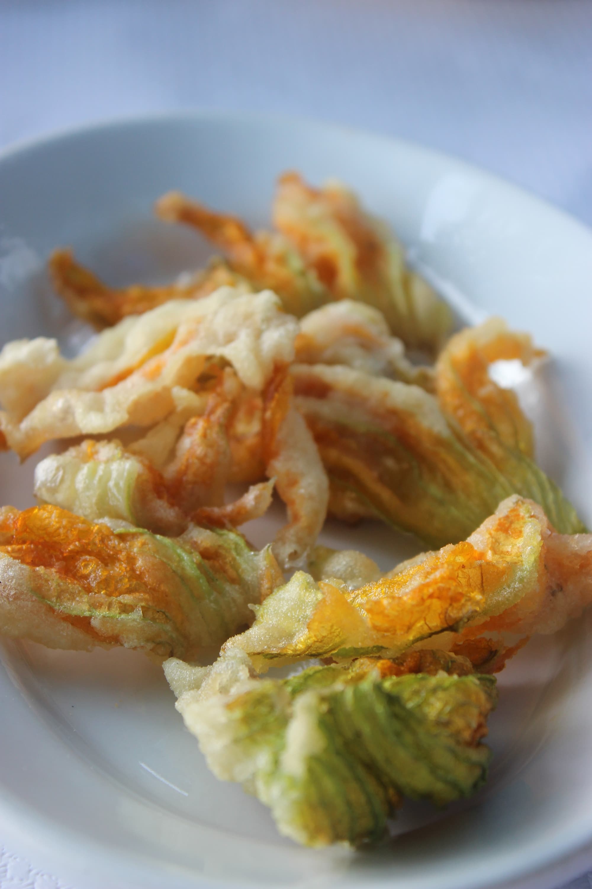 Fried zucchini blossoms