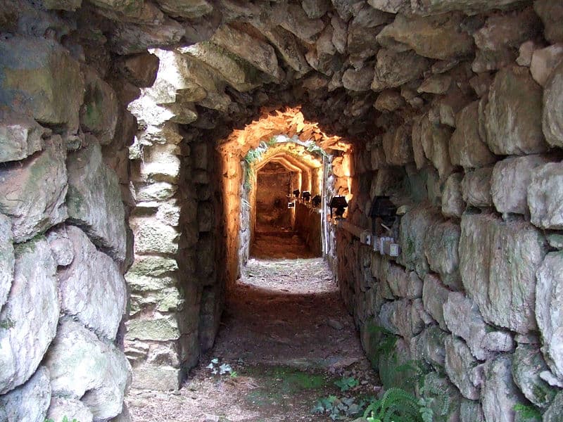 Vetulonia, cisterne dei mercanti