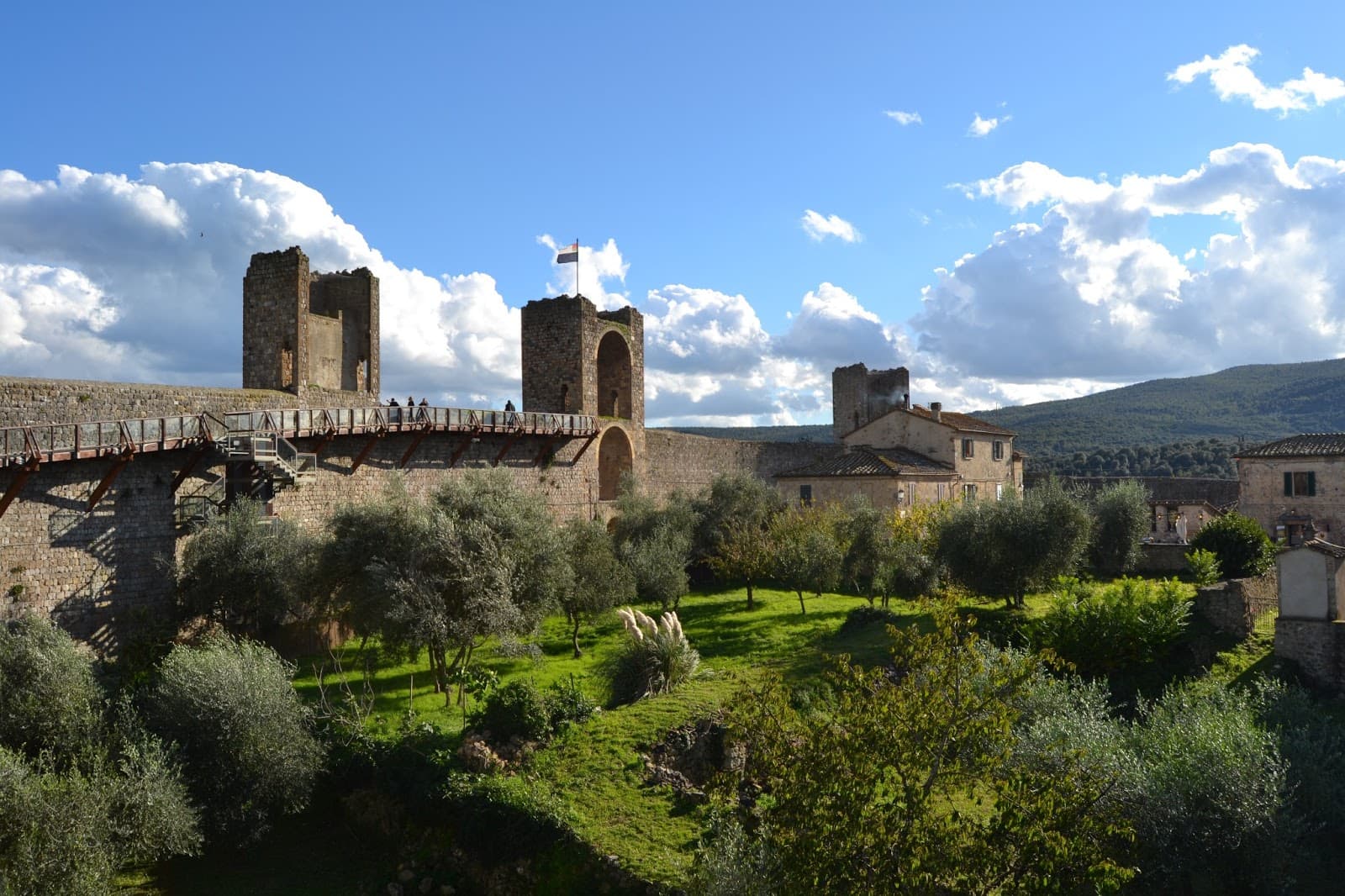 Le mura medievali di Monteriggioni