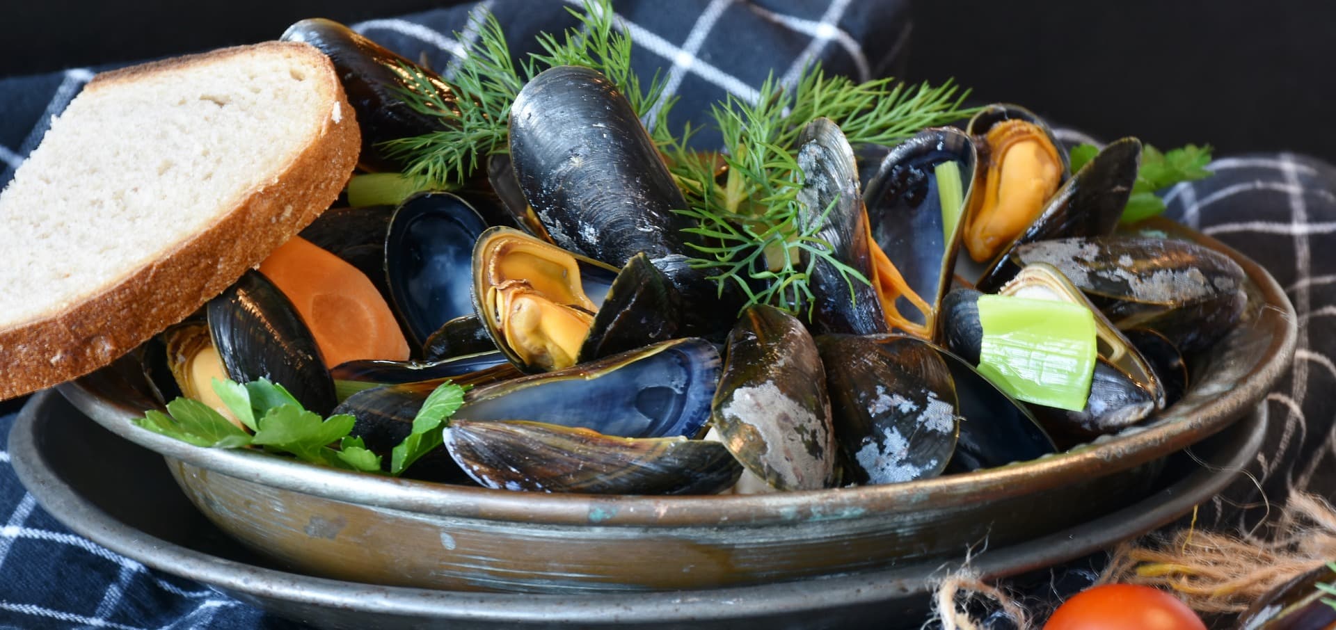 The recipe for stuffed mussels