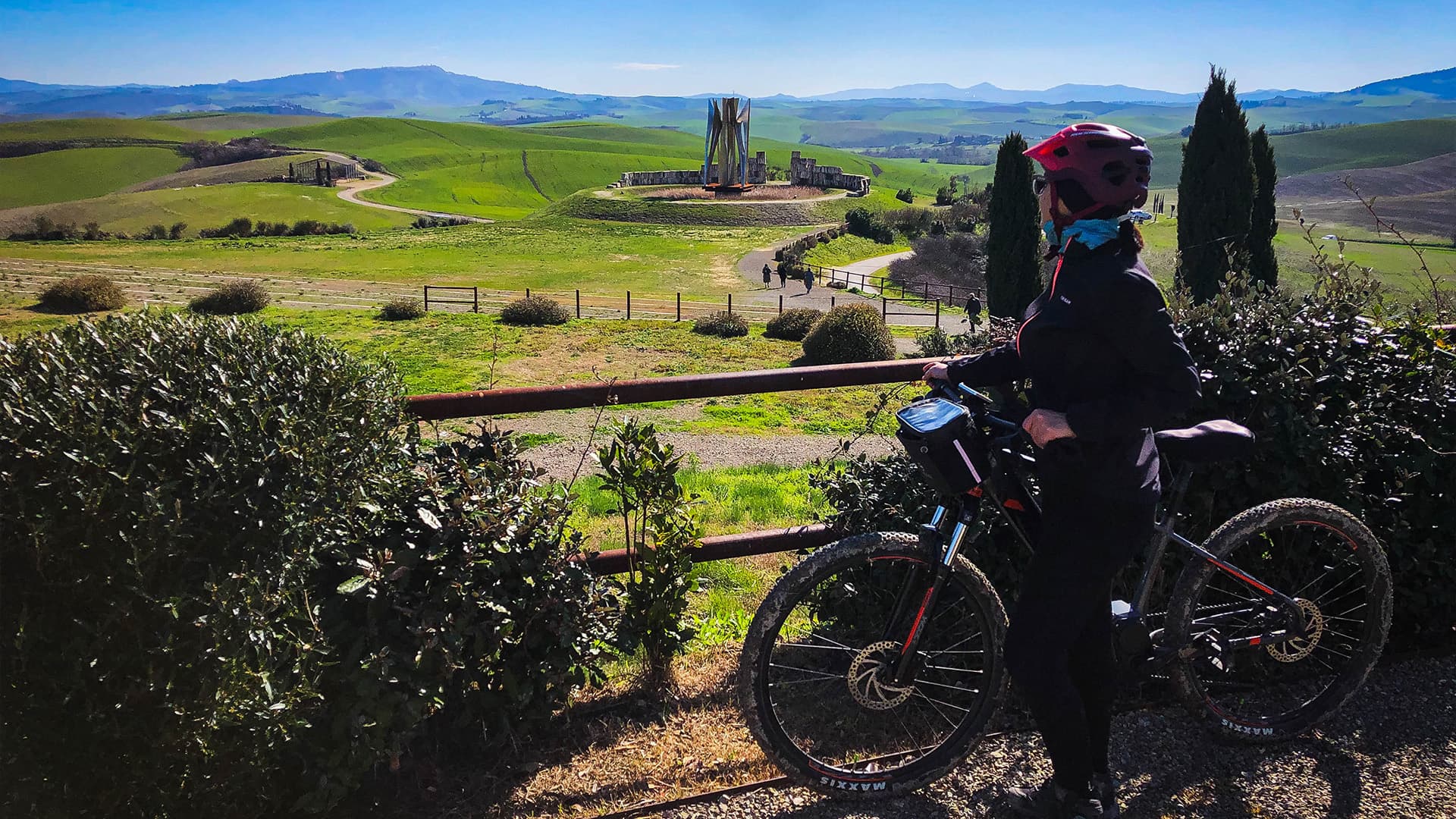 Lajatico and the Theatre of Silence by E-bike