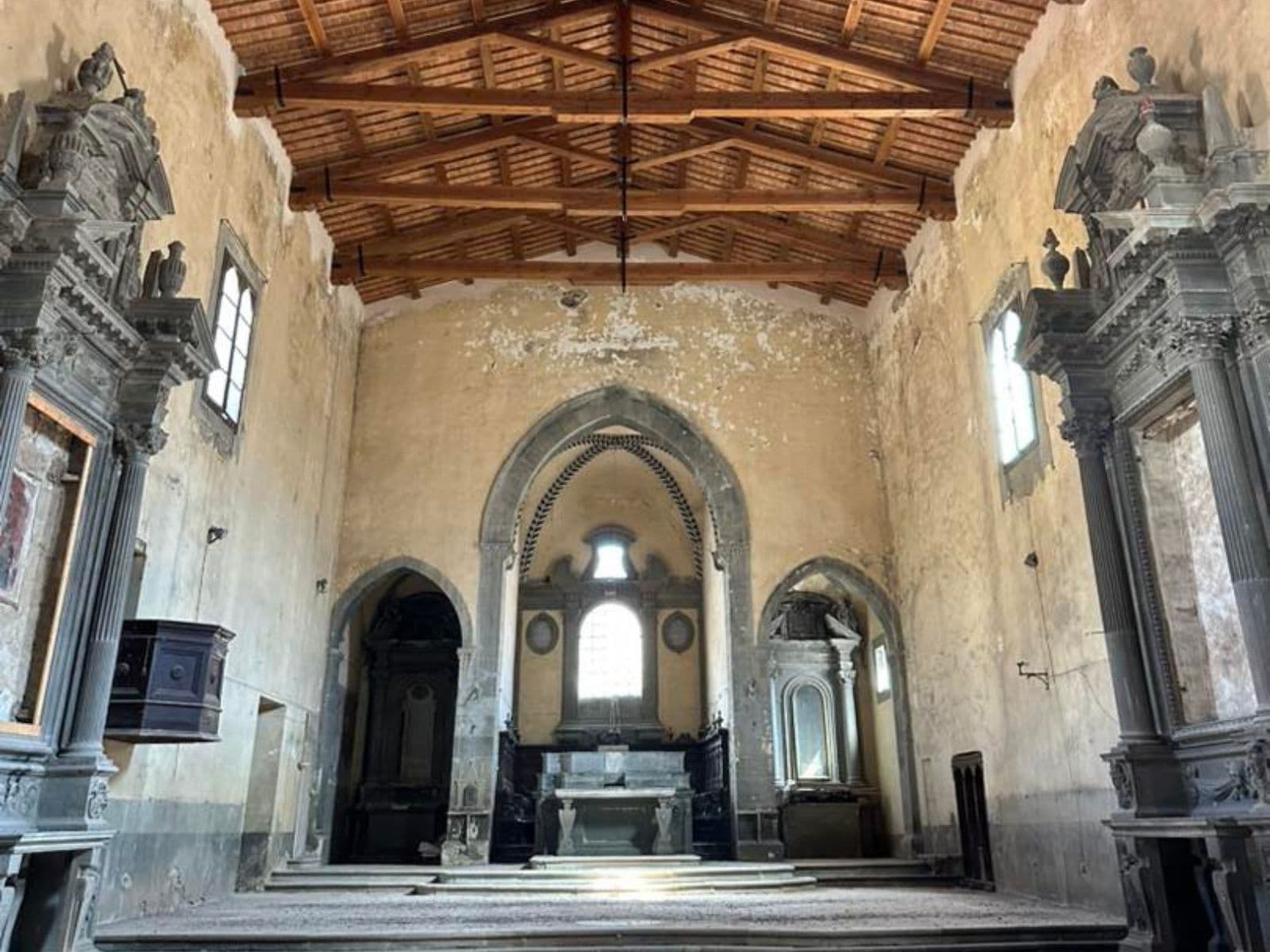 Interno della chiesa di Sant’Agostino a Castiglion Fiorentino