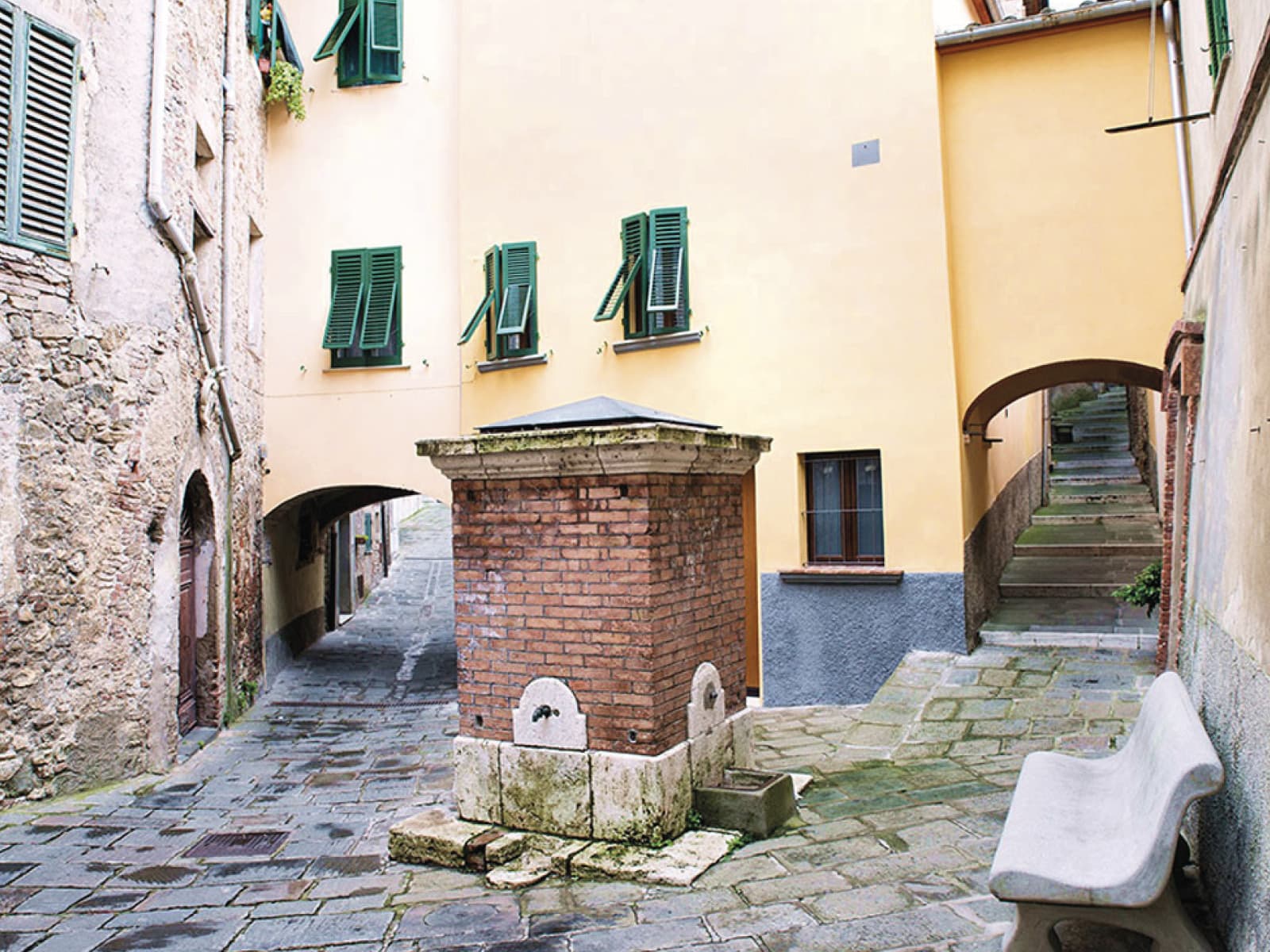 visittuscany_monterotondo_fontana-pubblica.jpg