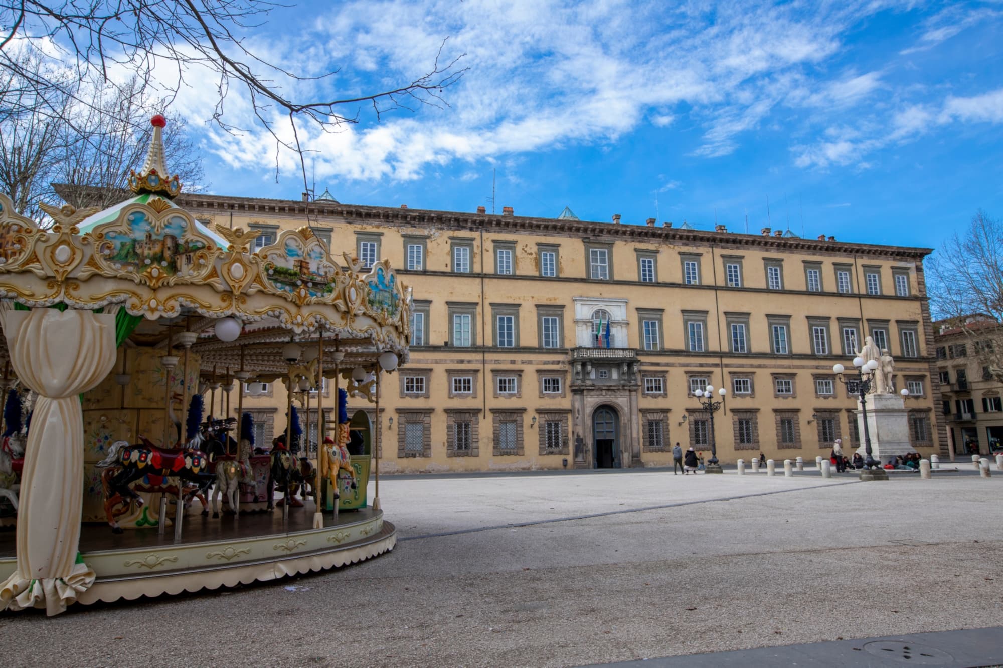 Ein Spaziergang in Lucca in der Gesellschaft der Bonapartes