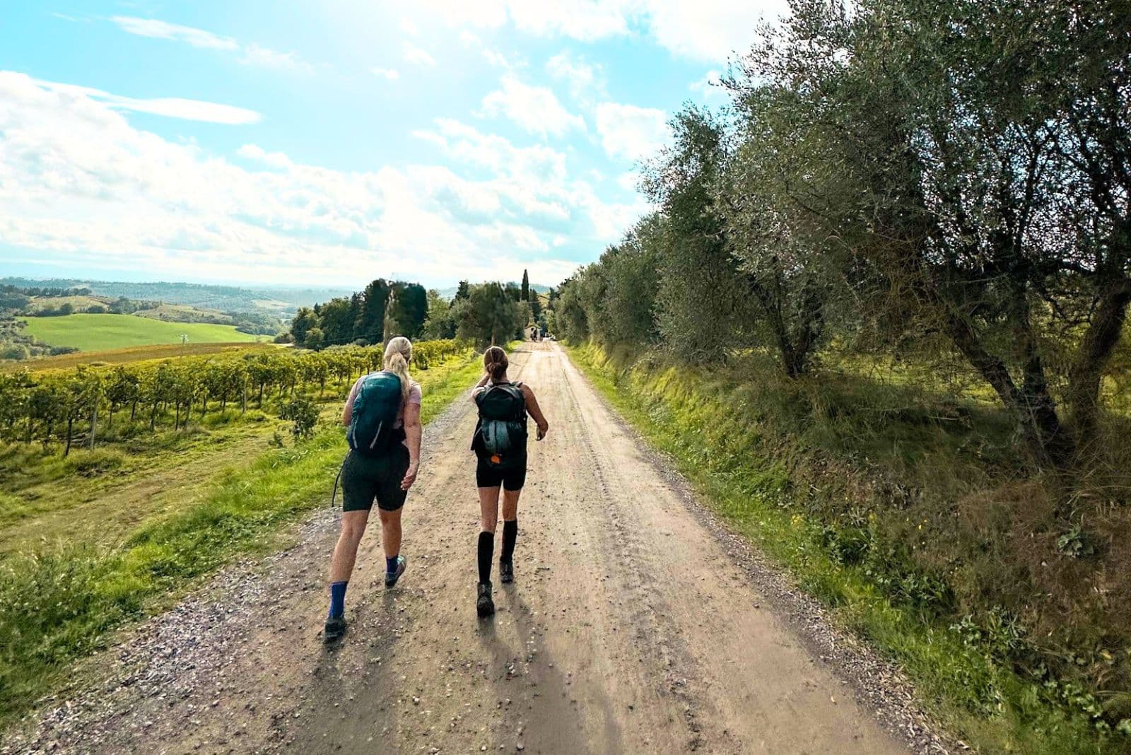 Pellegrine durante la challenge del Francigena Express