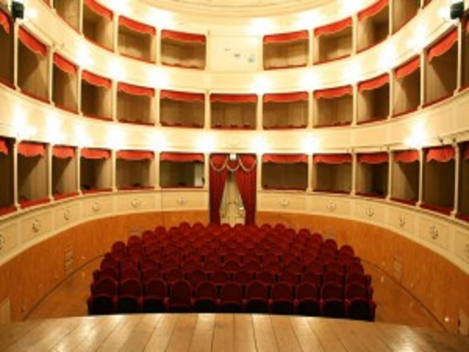 teatro_thumb_medium300_0.jpg
