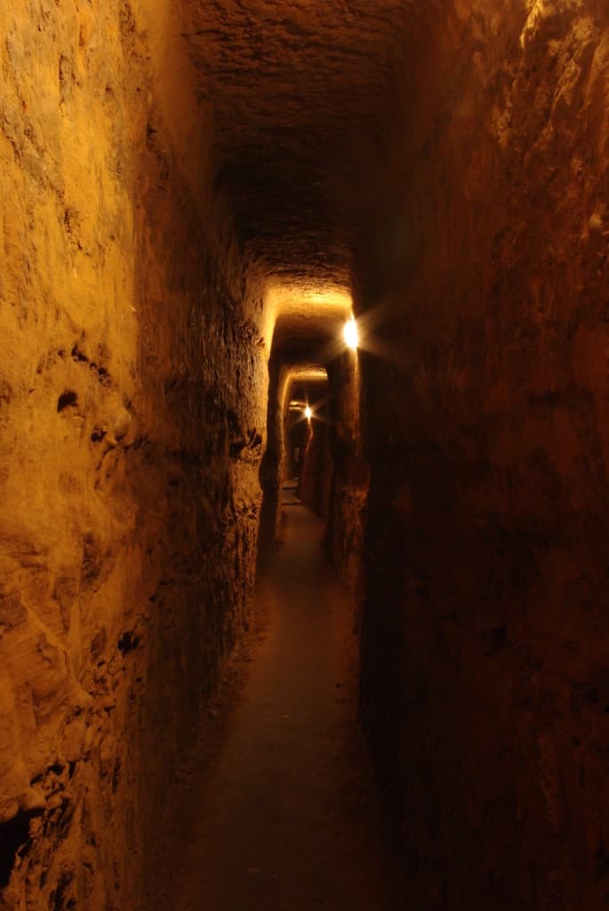 Image du passage souterrain de Porsenna