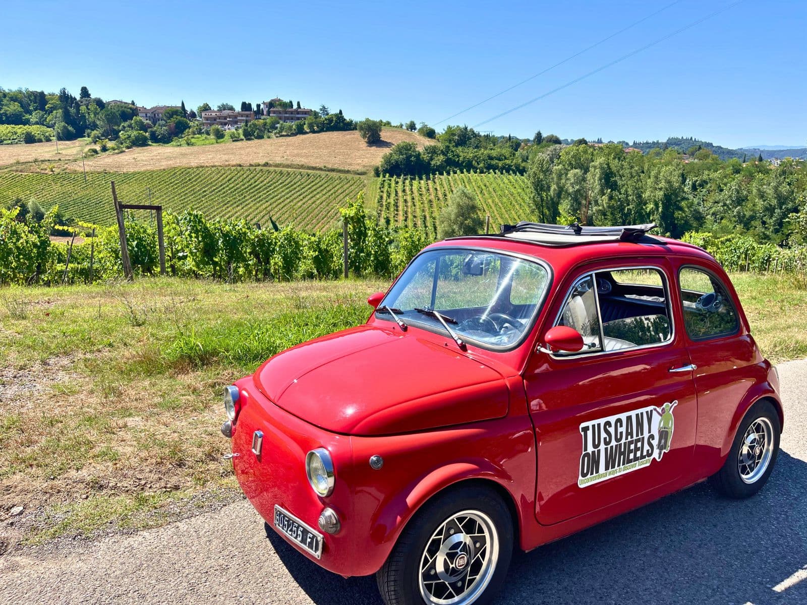 Fiat 500 d’epoca guidata tra le colline del Chianti