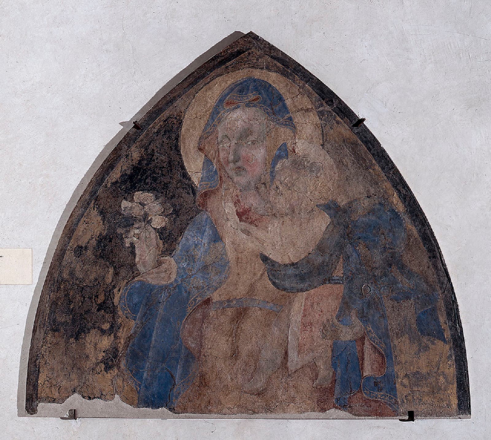 Virgen con el Niño de Paolo Uccello