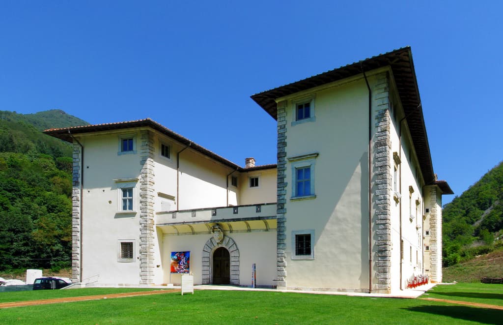 seravezza-medici-palace_wp7_18082