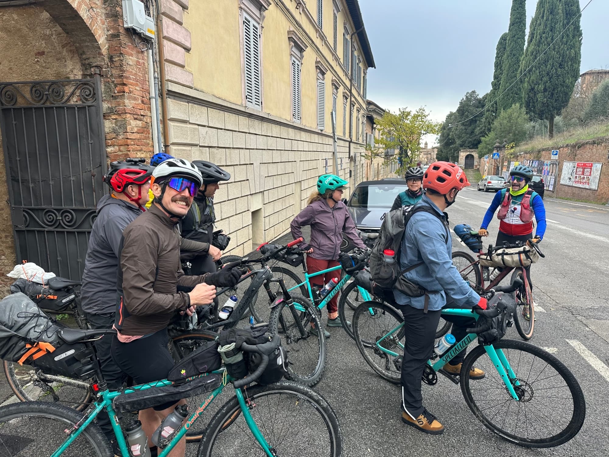 Pedalata su percorsi gravel intorno Firenze
