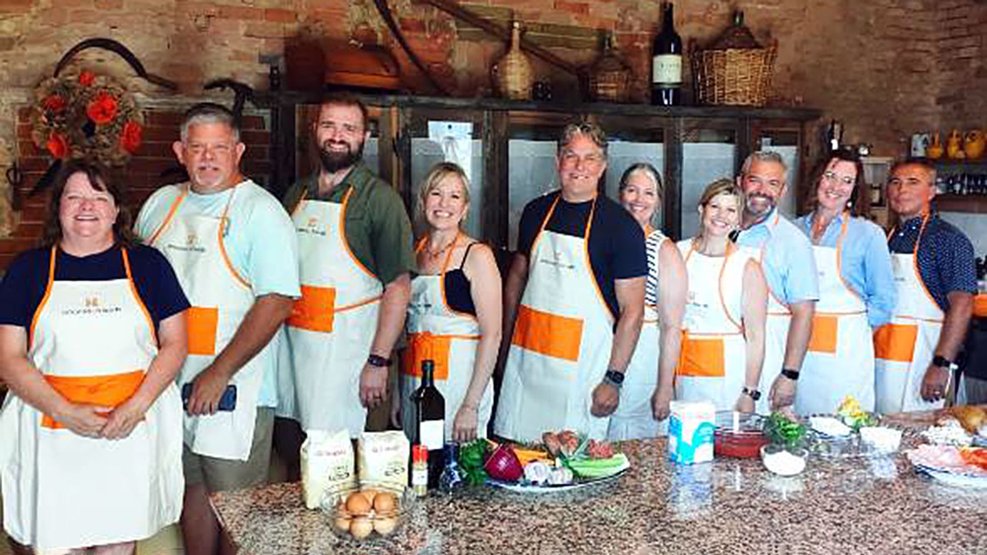 Easy cooking class, buying ingredients with locals
