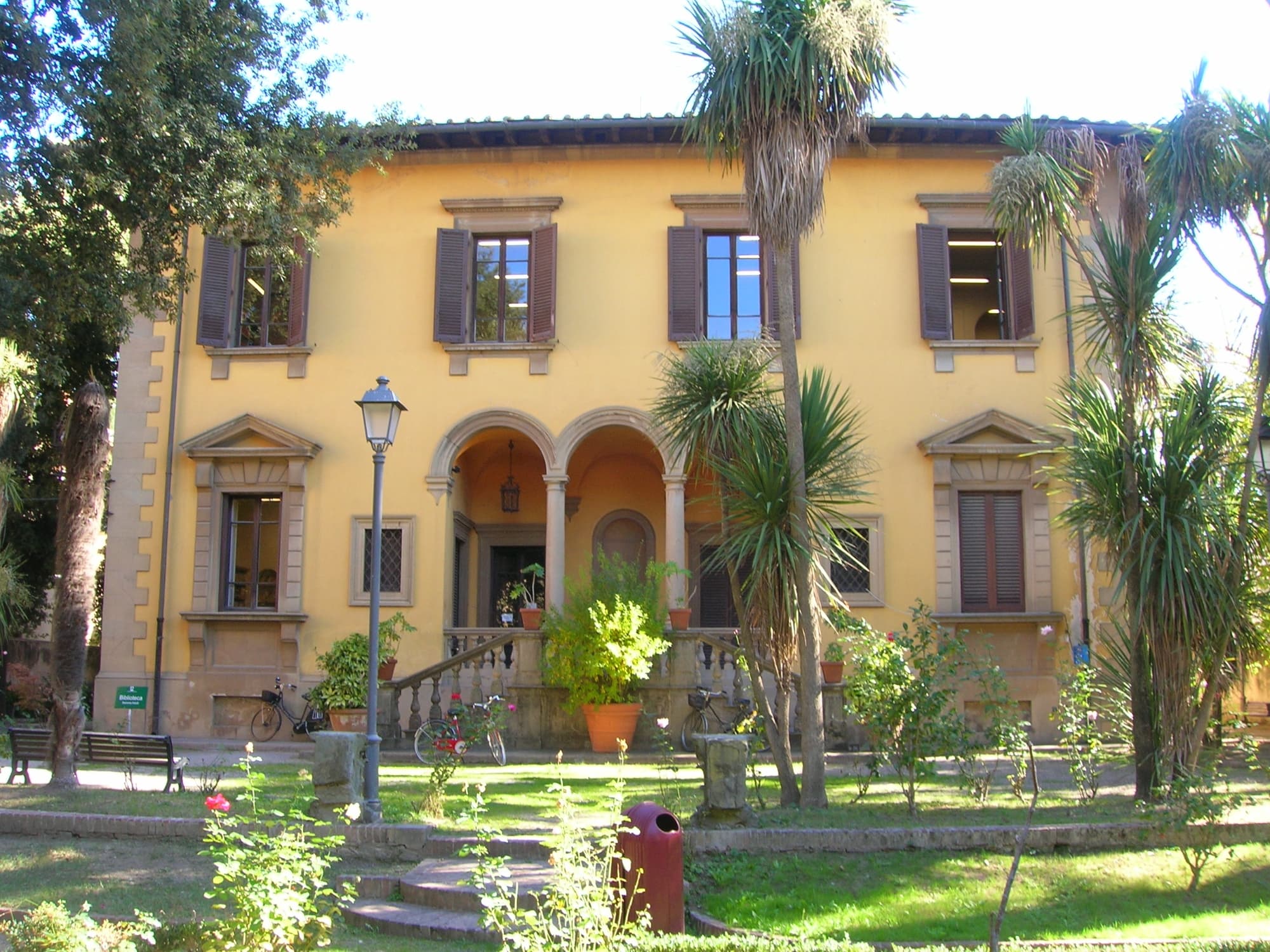 Pontedera_-_Villa_Crastan_-_Biblioteca_Comunale