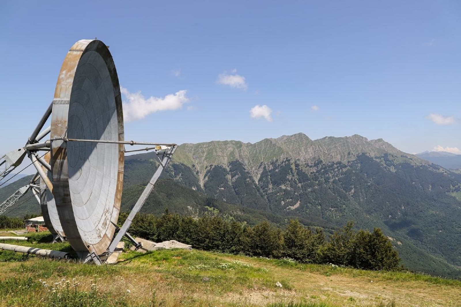 Monte Giogo: Gate of the Sky