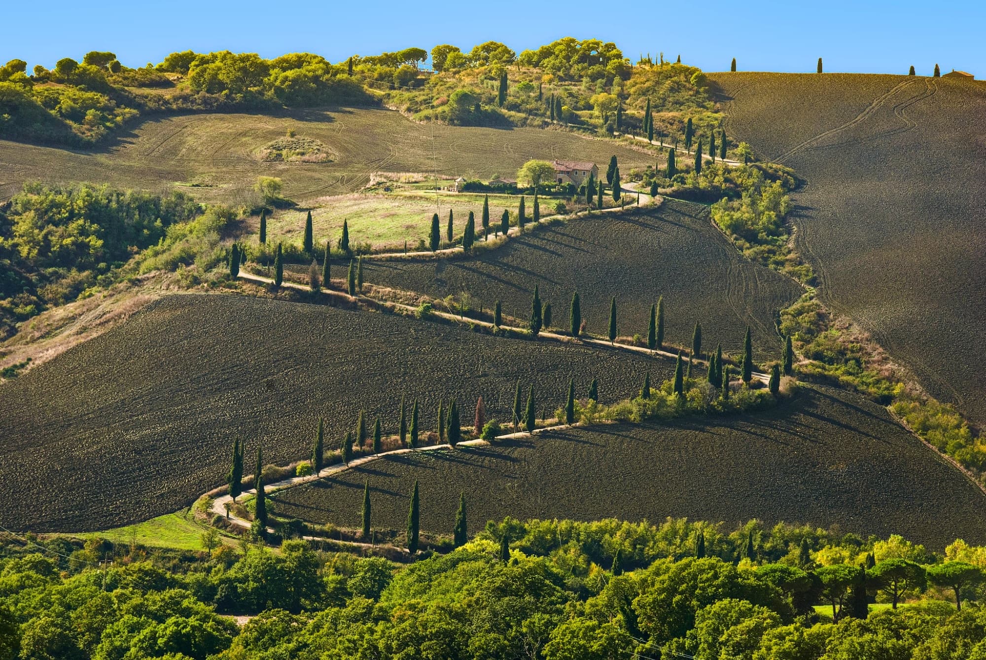 Ein Panoramablick auf das Naturschutzgebiet Lucciolabella