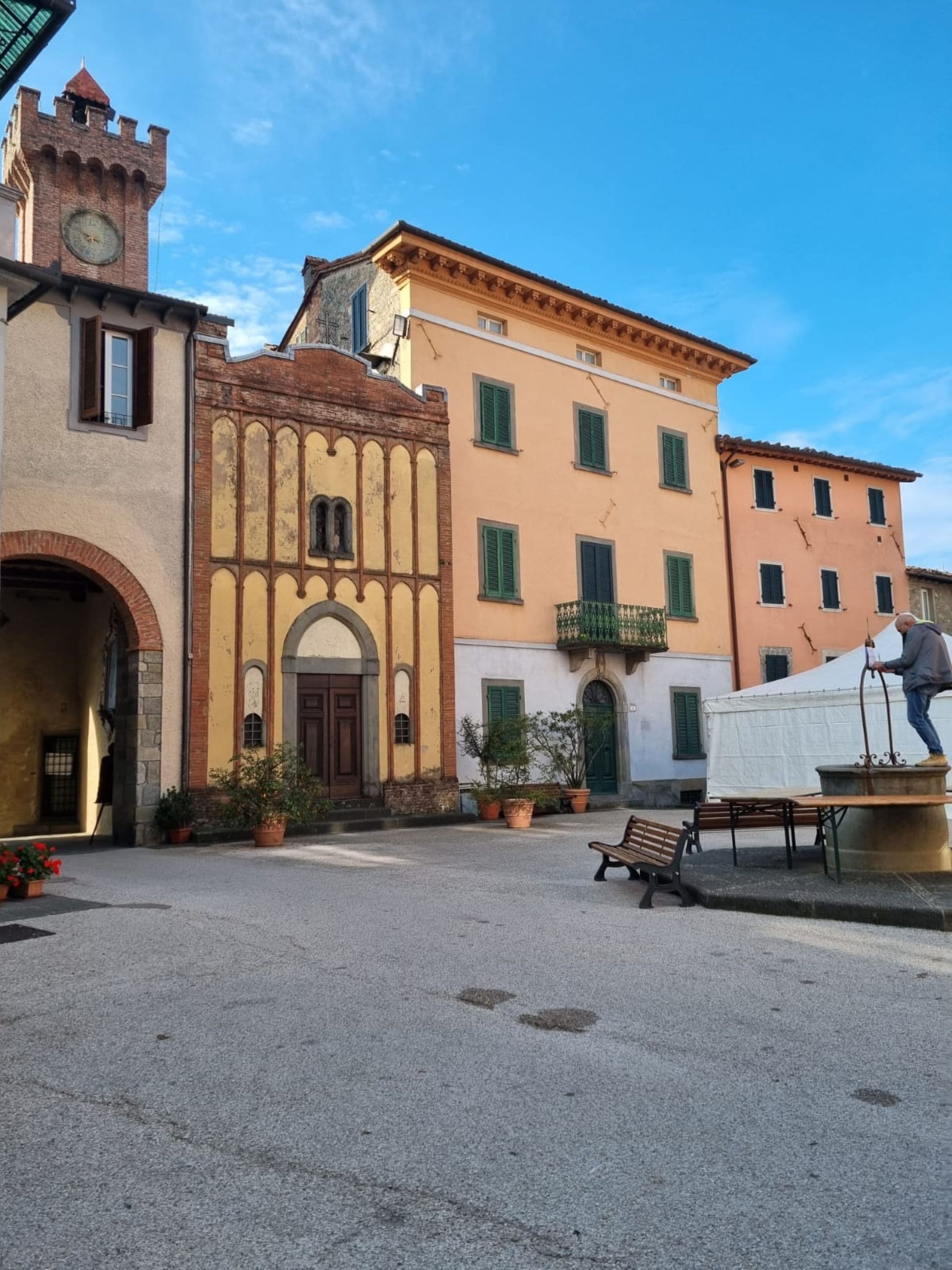 Piazza del centro storico di Castiglione di Garfagnana