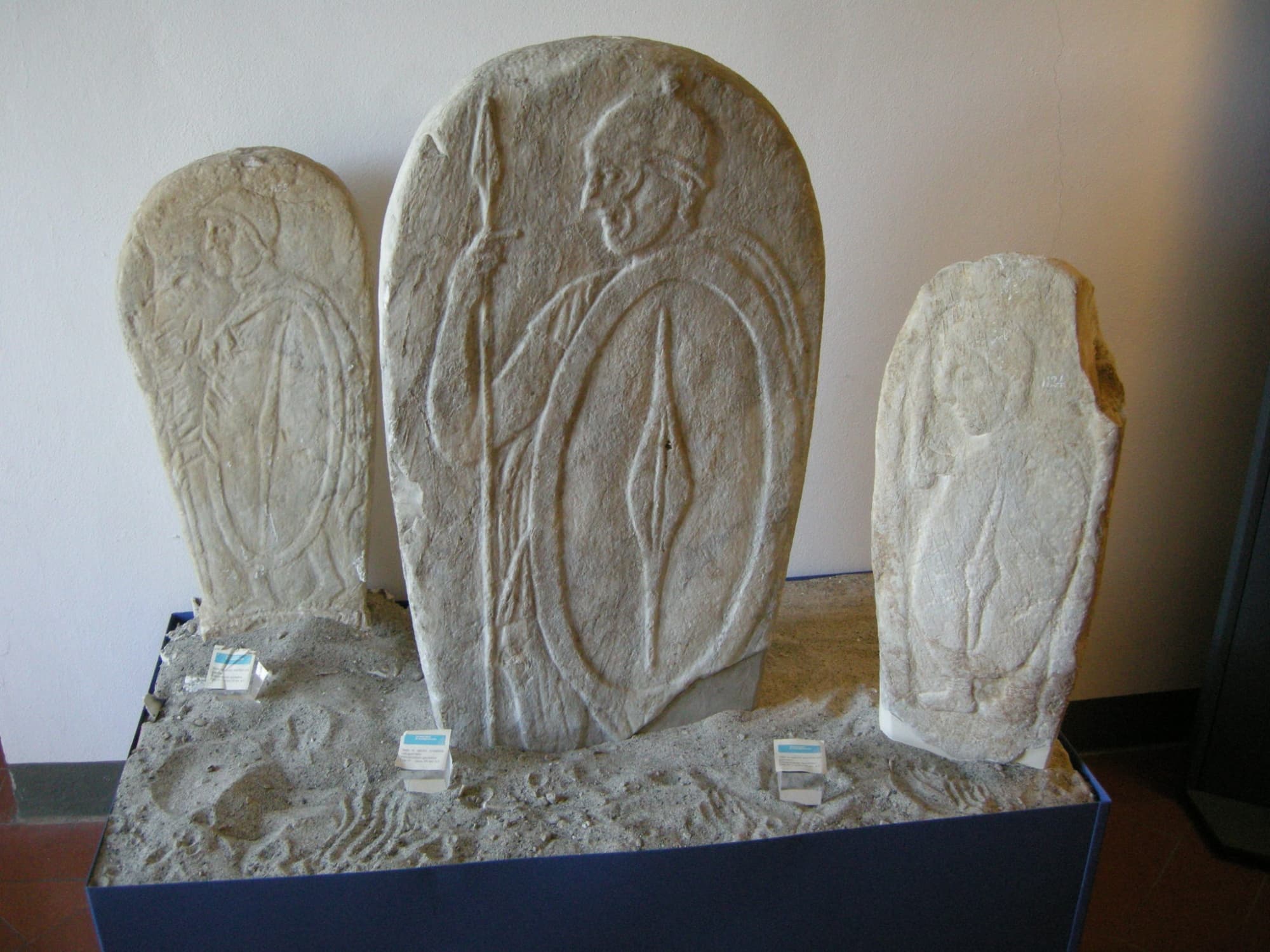 Cipos provenientes de la necrópolis de Castiglioncello