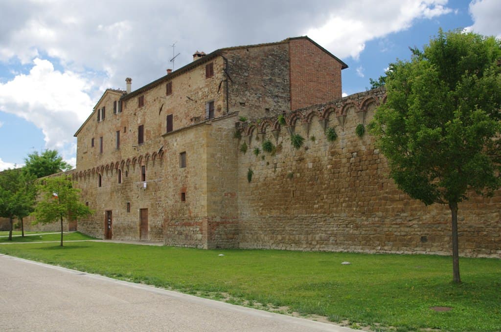 External walls of the village of Buonconvento