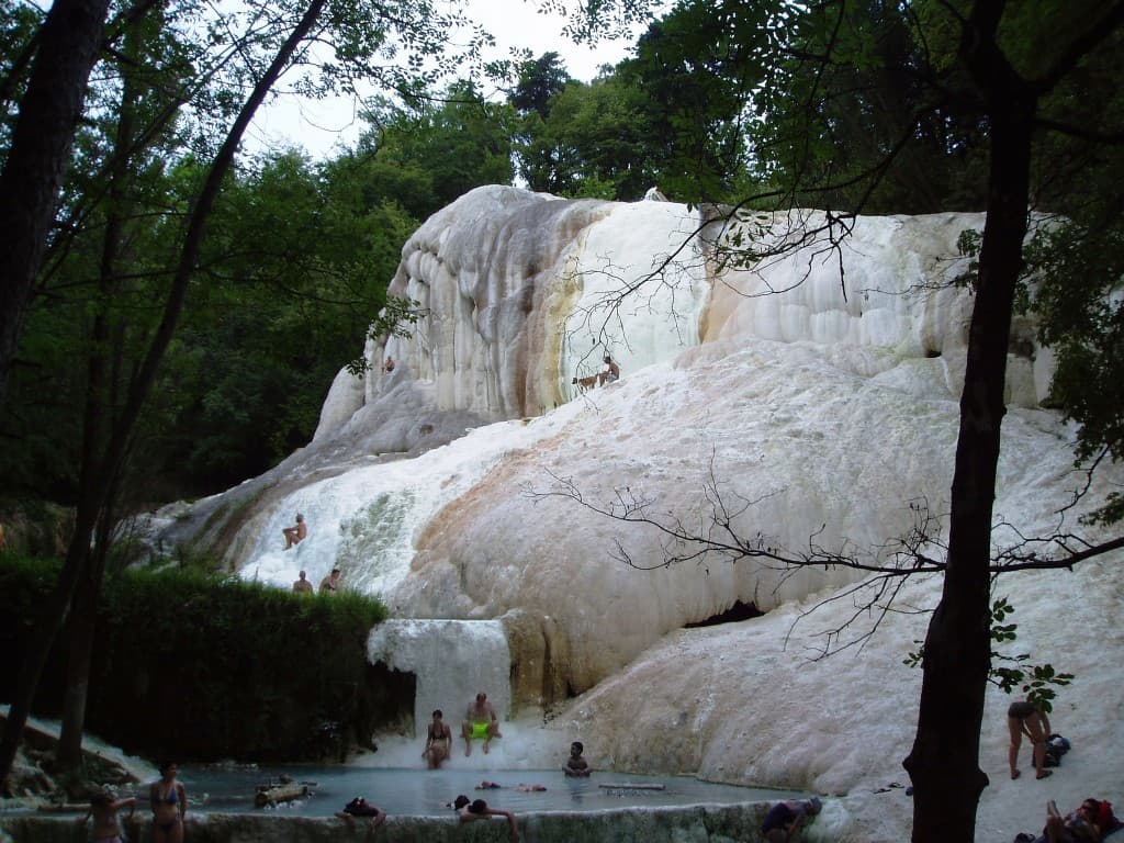 Les thermes naturelles de Bagni San Filippo