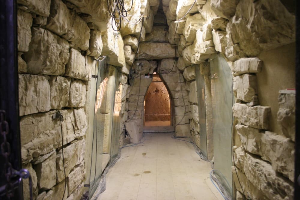 La tomba etrusca della Montagnola