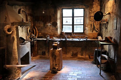 Museum of knives and cutting tools