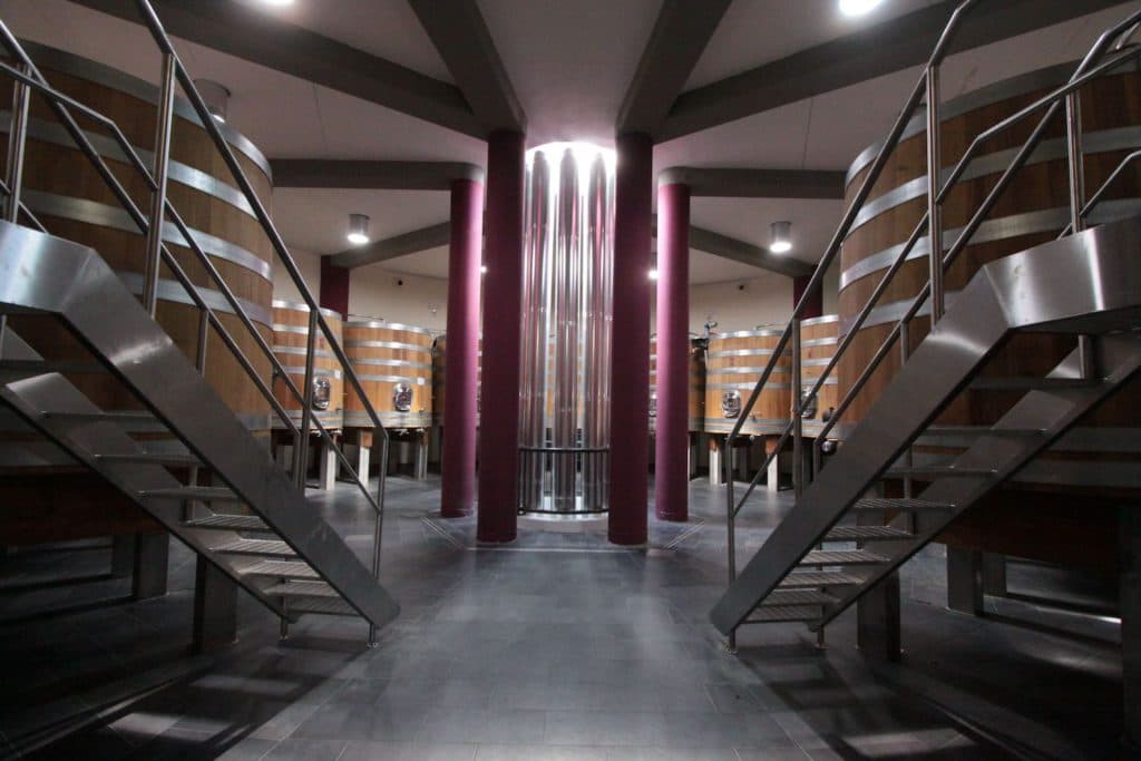Intérieur de la cave Salcheto