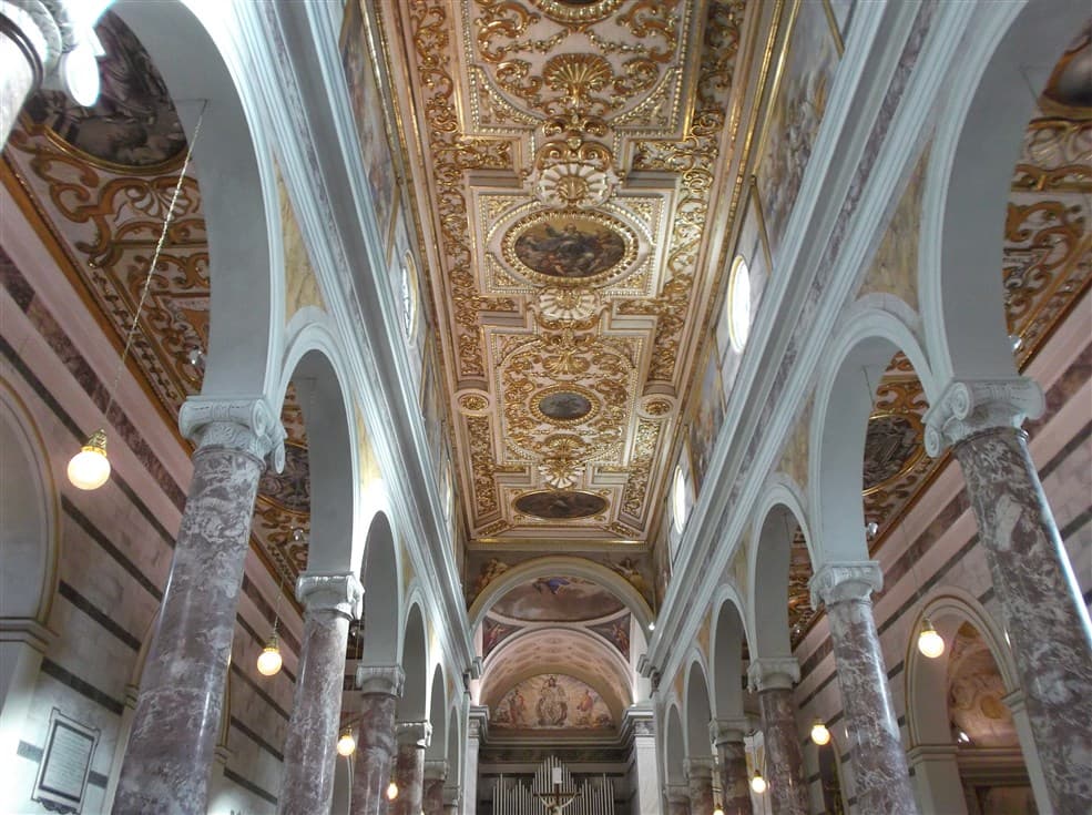 El interior de la Catedral