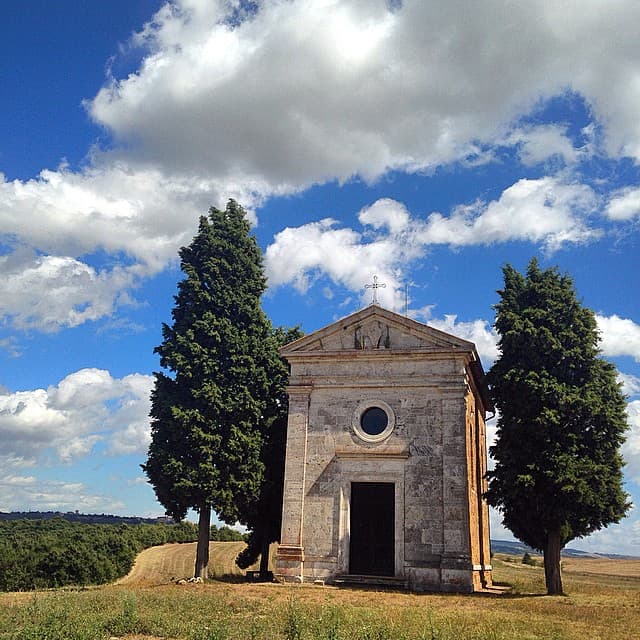 antoncino-vitaleta-chapel-tuscany_wp7_15733.jpg