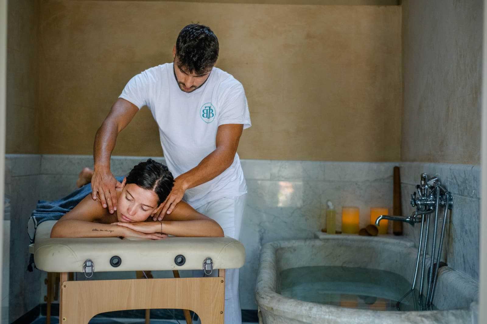 Massages relaxants Bagni Bermabò à Bagni di Lucca dans la région de la Garfagnana.