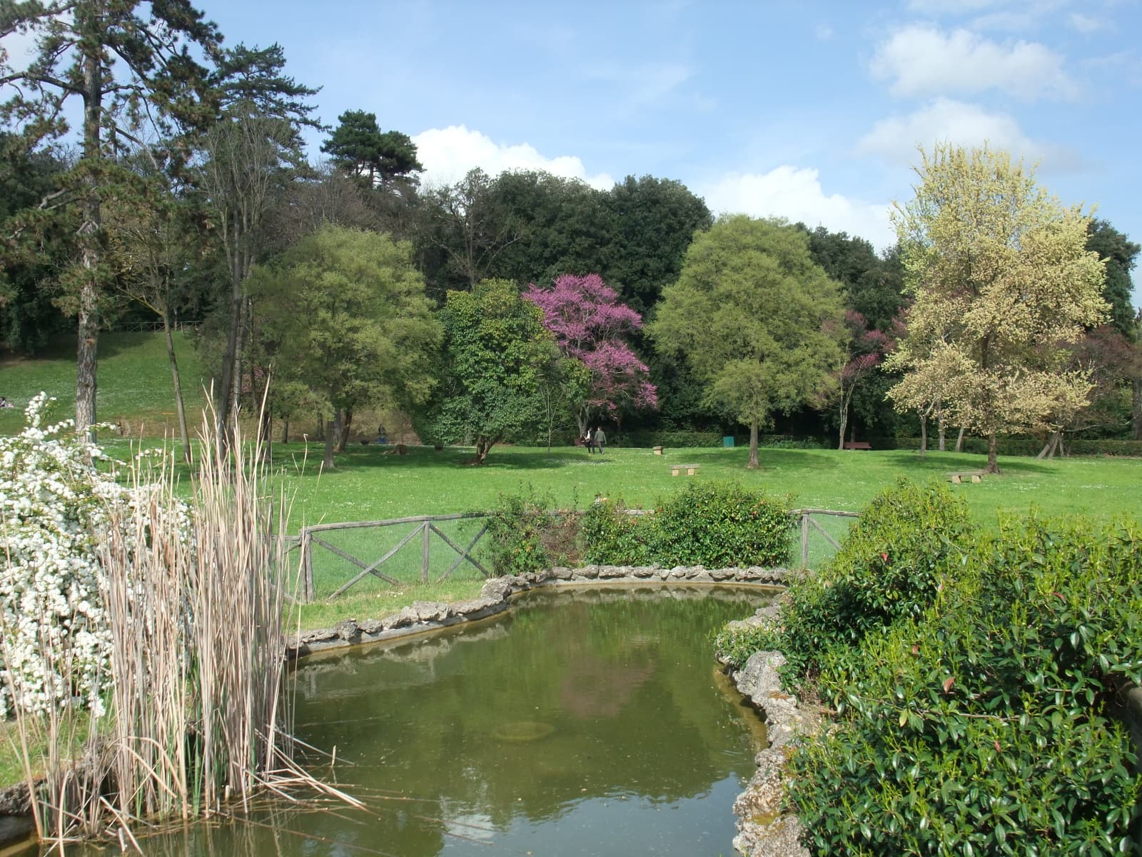 Der romantische Park der Villa Il Ventaglio in Florenz
