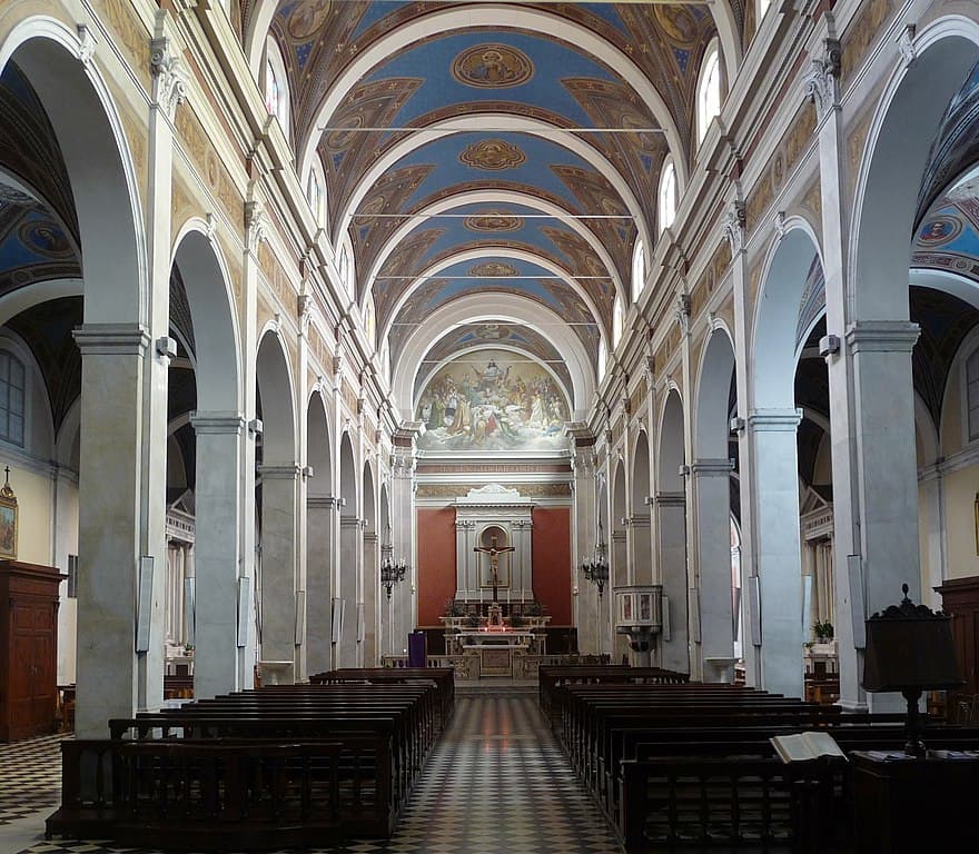 Interior de la Iglesia San Giusto