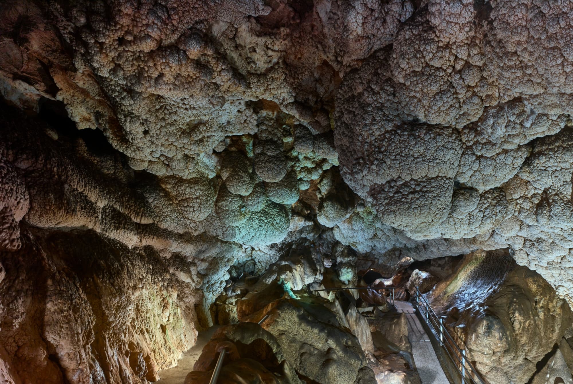 Interno della Grotta Giusti - Purgatorio