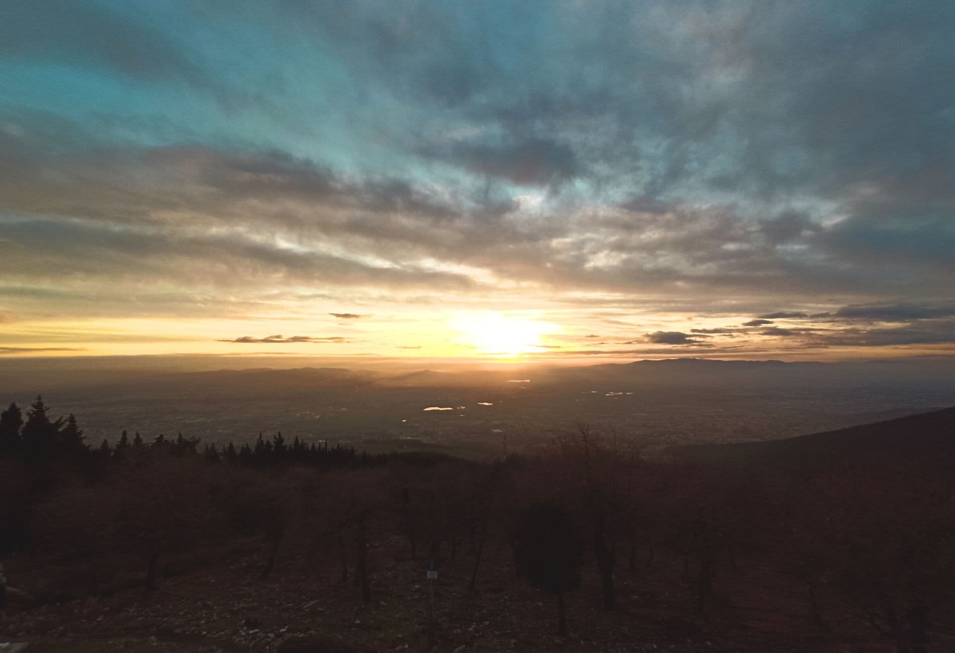Panorama du Mont Morello au coucher du soleil