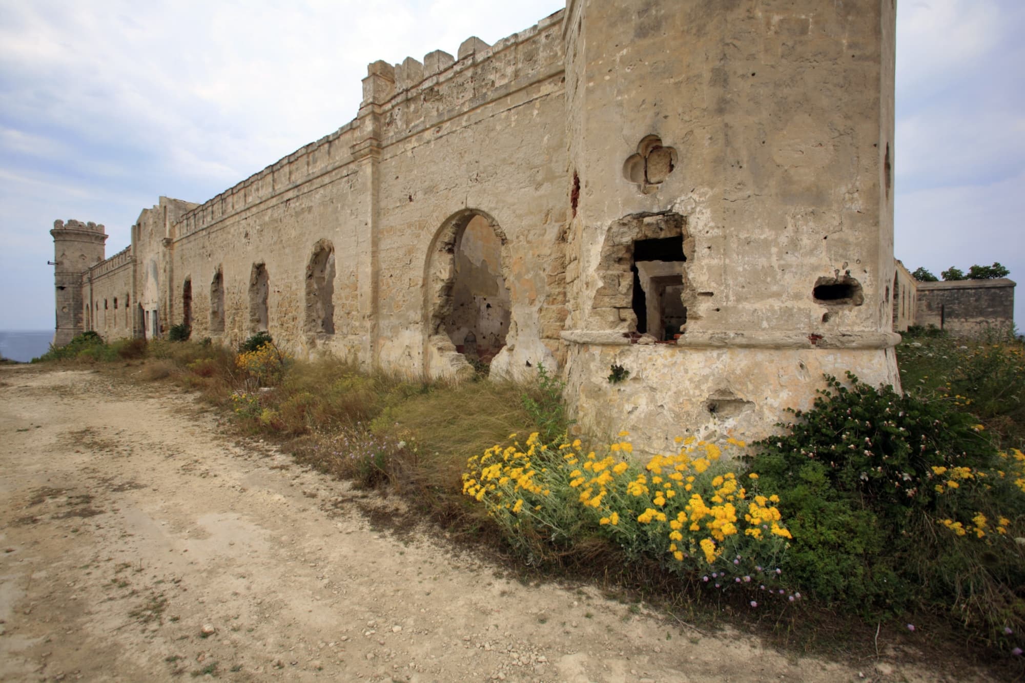 Les murs extérieurs de la Maison du Marquis