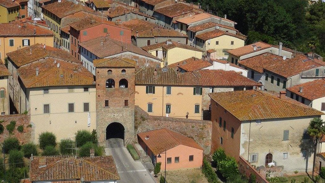 Porta Fiorentina a Montecarlo