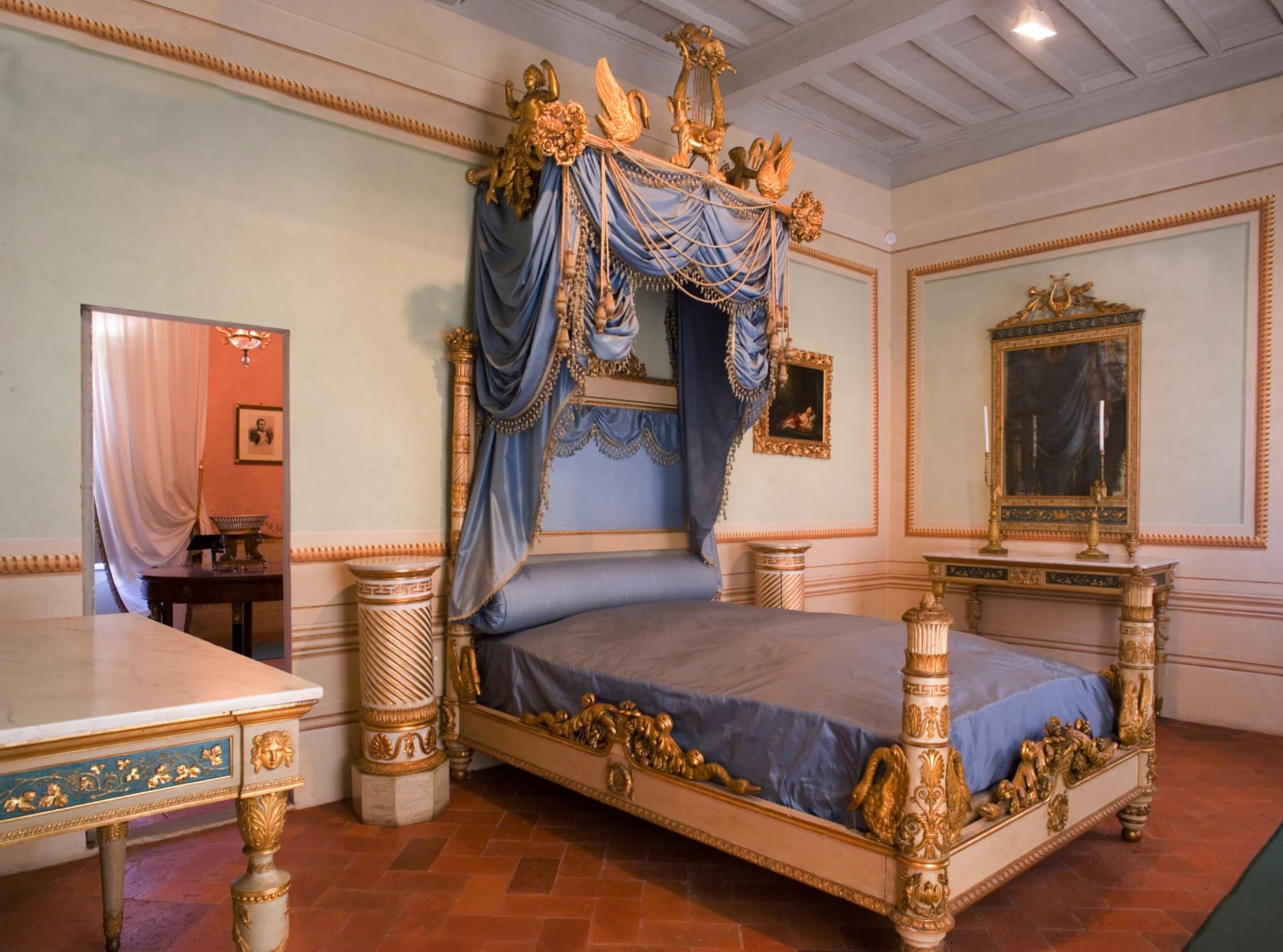 Cama del Emperador en la Villa Napoleón San Martino