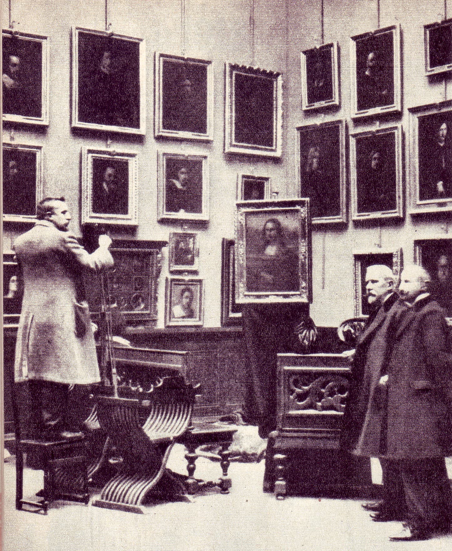 Die Mona Lisa 1913 nach ihrer Sicherstellung in Florenz, Italien