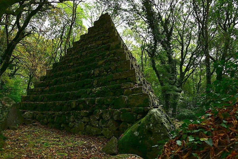Pyramide dans le Bosco Isabella